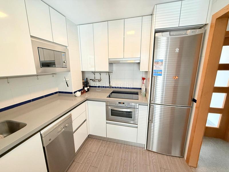 Foto 7017b155-f5c6-46d8-900b-95268025593f. Alquiler piso 2 dormitorios 1 baño con plaza de aparcamiento en Málaga