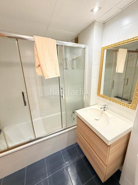Foto ac36ca8a-76c2-4745-958d-486bf055371c. Alquiler piso 2 dormitorios 1 baño con plaza de aparcamiento en Málaga
