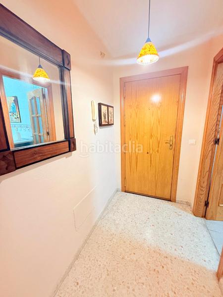 Foto 8fee9f5b-9a1c-4383-9ba3-355ccfaaad6d. Alquiler piso 2 dormitorios y 1 baño en Los Castillejos - La Trinidad Málaga