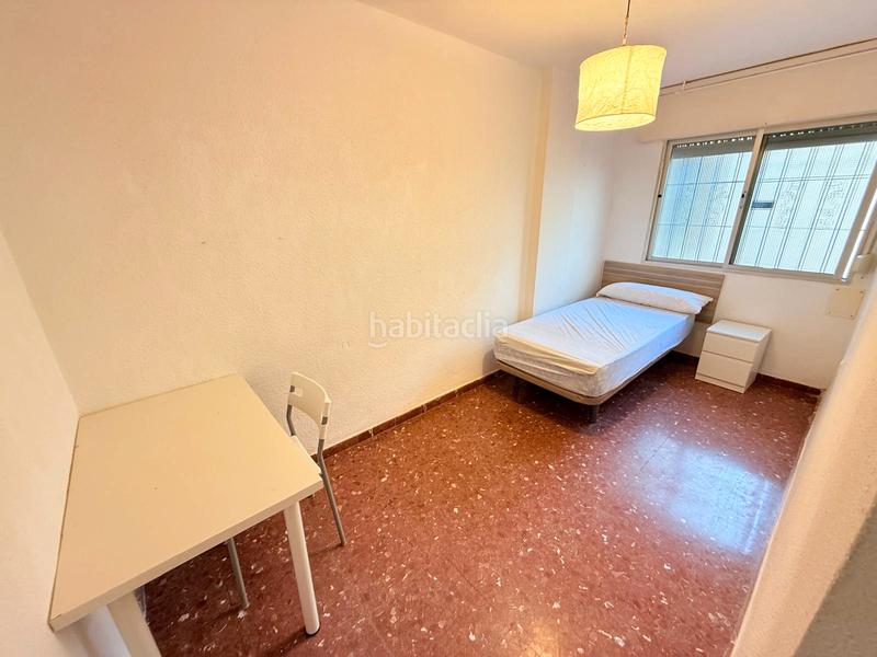 Foto a20369b3-c679-4f64-a94e-526cac3b42c7. Miete etagenwohnung in Cristo de la Epidemia Málaga