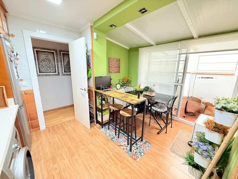 Foto e7173229-07d1-401c-8e1c-25f5c6e54110. Flat with parking in Cristo de la Epidemia Málaga