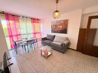 Location Appartement à Cristo de la Epidemia. 3 dormitorios dobles