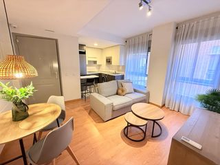 Rent Flat in Perchel Norte. 1 dormitorio con plaza de aparcamiento y trastero