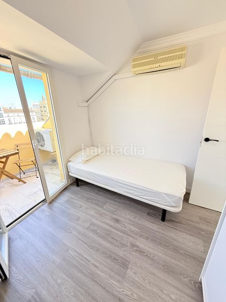 Foto c09a270a-65d0-43bf-9fe6-d6bcff93b1d8. Affitto duplex in La Trinidad Málaga