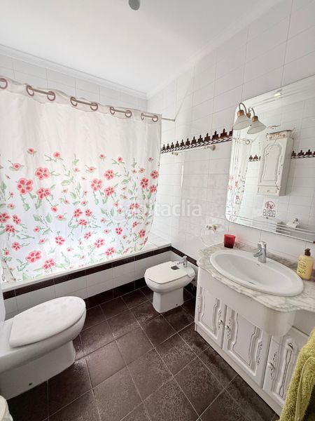 Foto d3841fea-668d-4ef1-88c3-ea7b14e7ffcc. Lloguer pis a Benajarafe
