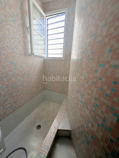 Foto 0be194ad-f2ad-40a2-b4c6-60df4d4bbad7. Casa adossada amb xemeneia aparcament a Los Castillejos - La Trinidad Málaga