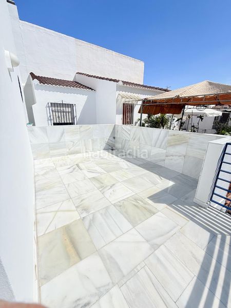 Foto 54f17d27-4ff2-4899-bf36-694d87265d58. Casa adossada amb xemeneia aparcament a Los Castillejos - La Trinidad Málaga