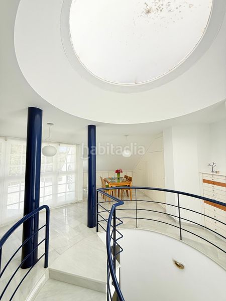 Foto 7524a062-f235-44a2-b9e9-c260fb8edcc0. Casa adossada amb xemeneia aparcament a Los Castillejos - La Trinidad Málaga