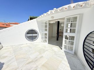 Casa adossada a Los Castillejos - La Trinidad