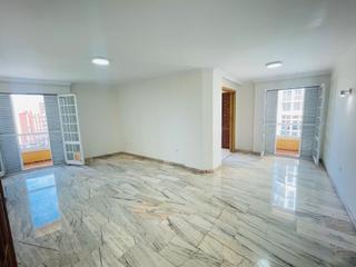Lloguer Àtic a Ensanche Centro - Puerto. Fantastico atico de 4 dormitorios 2 baños - varias terrazas-balc