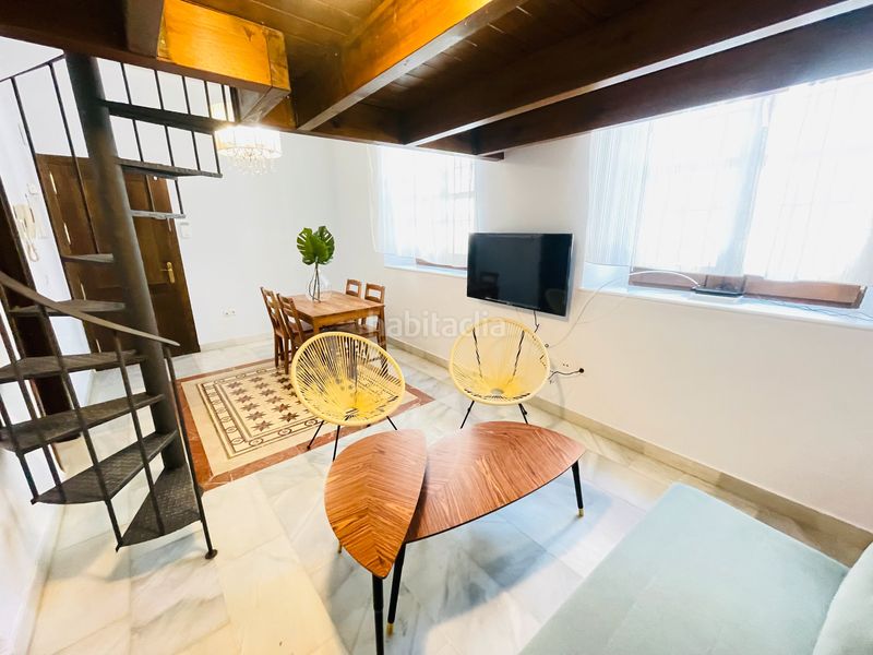 Foto e62984d4-4657-4072-9d56-62fe024e7139. Rent duplex with heating in La Goleta - San Felipe Neri Málaga