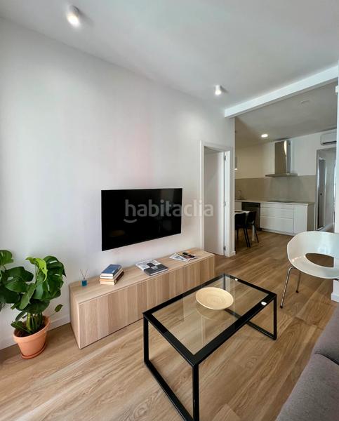 Foto 0928e624-17c2-4160-bb1e-35f3f892bcb5. Pis a carrer del pintor salvador abril 52 a Russafa Valencia