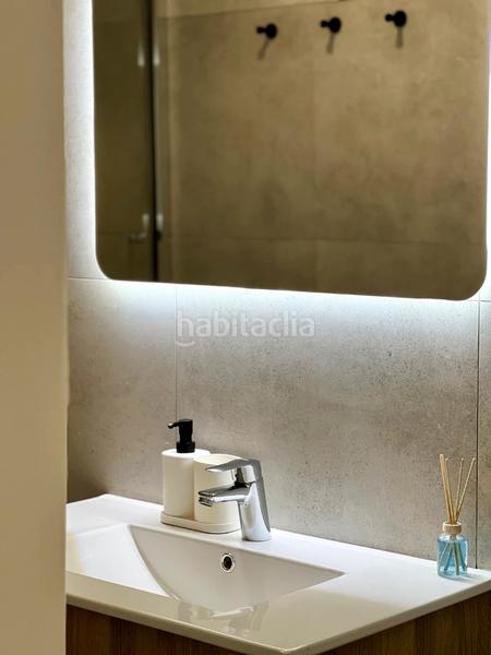 Foto 2b1f1abb-35b0-4a11-a77f-ad6c906ff6a6. Pis a carrer del pintor salvador abril 52 a Russafa Valencia