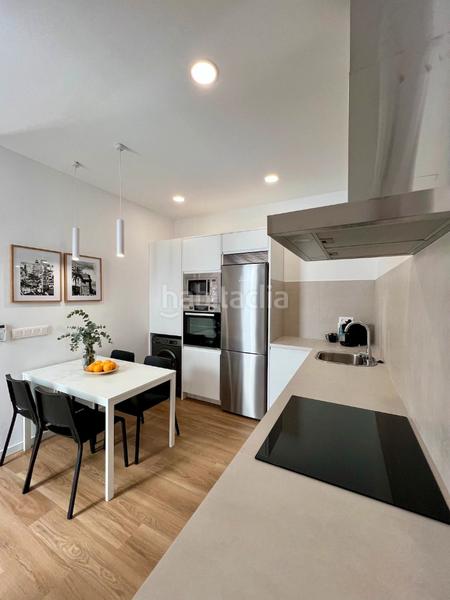 Foto 46430631-a5eb-41cd-947a-548a11e04b39. Pis a carrer del pintor salvador abril 52 a Russafa Valencia