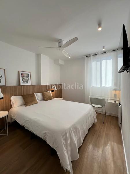 Foto 610b9cb5-e7e4-4b34-9511-300f8cf9415f. Pis a carrer del pintor salvador abril 52 a Russafa Valencia