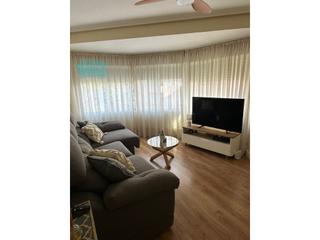 Miete Etagenwohnung  N/a. Alquiler piso zona carolinas altas