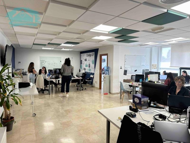 Foto b73ab202-8bcf-4ca0-b80b-673e9b9c5276. Bureau dans Garbinet - Parque de las Avenidas Alicante