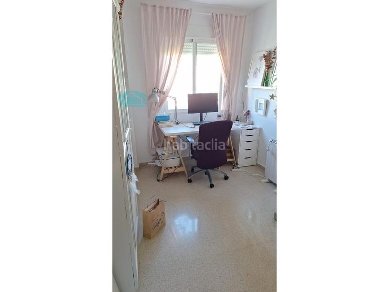 Foto dab73d6b-c87f-456e-8234-c63b6d57990d. Location appartement avec parking piscine dans Playa Muchavista Campello (el)