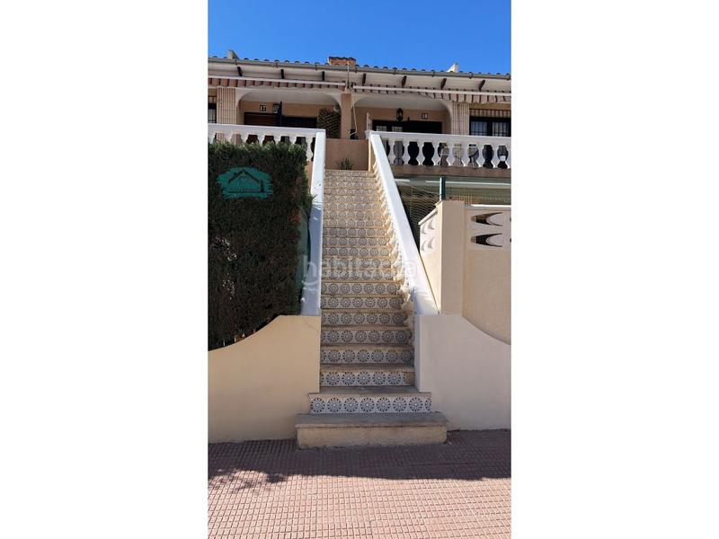 Foto 717ee2cd-03b4-471d-9243-d8080a3561e0. Rent semi detached house in Playa Muchavista Campello (el)