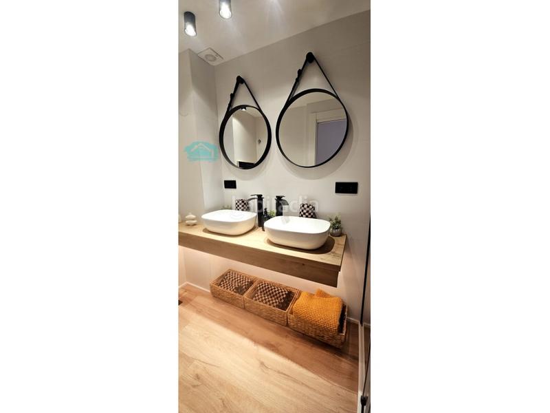 Foto 8049d7df-dd43-44a3-b6b4-9cd4e328f7f7. Rent semi detached house in Playa Muchavista Campello (el)