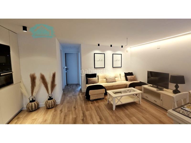 Foto cbc8cd87-27c9-4f42-90e8-0b133cc530b4. Rent semi detached house in Playa Muchavista Campello (el)