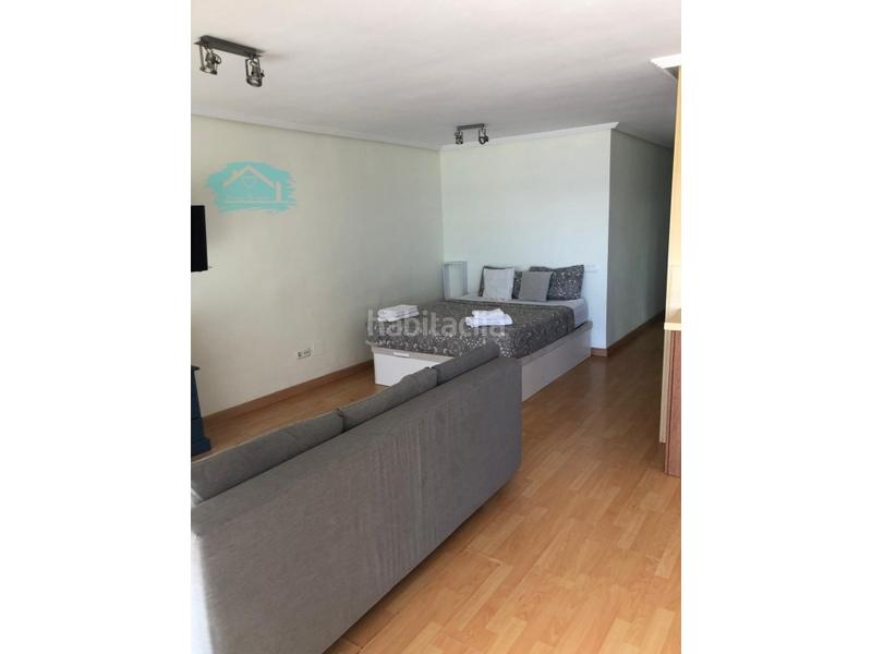 Foto e2b8f9bd-be66-4284-b0d6-c8091c4ea484. Location studio dans Campello Playa Campello (el)