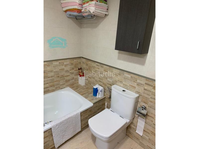 Foto bc89aa81-1722-400f-90a8-7b2cd3c09048. Lloguer pis amb aparcament a Petrer