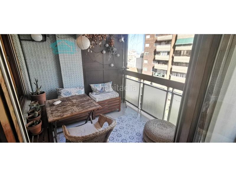 Foto aea02ce8-2ed1-49a4-8ef0-8e2c3158407c. Location appartement avec parking dans Mercado Alicante