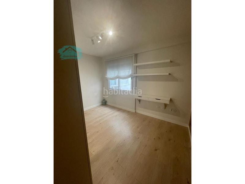 Foto af8e1dda-9b33-4fce-b2de-44e2c67dc438. Location appartement avec parking dans Mercado Alicante