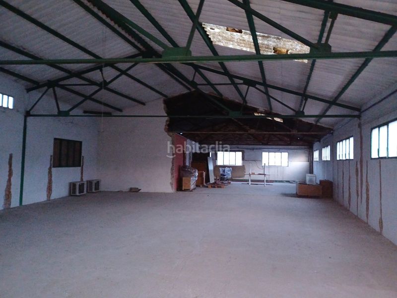 Foto f1d9c0cb-9e42-4dd4-9f90-0da379c5fa97. Location bâtiment à usage industriel dans Santa Ana Ontinyent