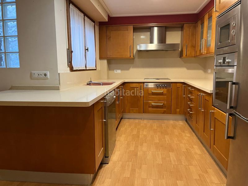 Foto afb7b46c-1239-43b9-9ae7-50c256d8f54a. Flat with heating in Centro Ontinyent