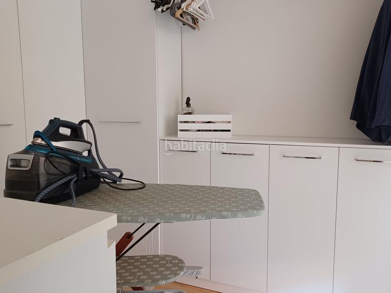 Foto c17e29dc-b940-4a08-be01-b6d1a4567c8e. Duplex with heating in Centro Ontinyent