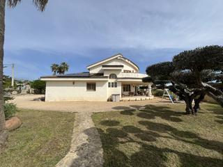 House in El Pilar