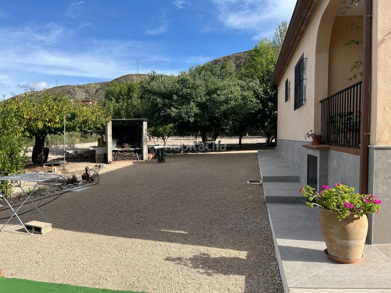 Foto 0d8c3c39-328e-4bd5-be7a-dbaec5ad66b2. Casa con riscaldamento in El Llombo Ontinyent