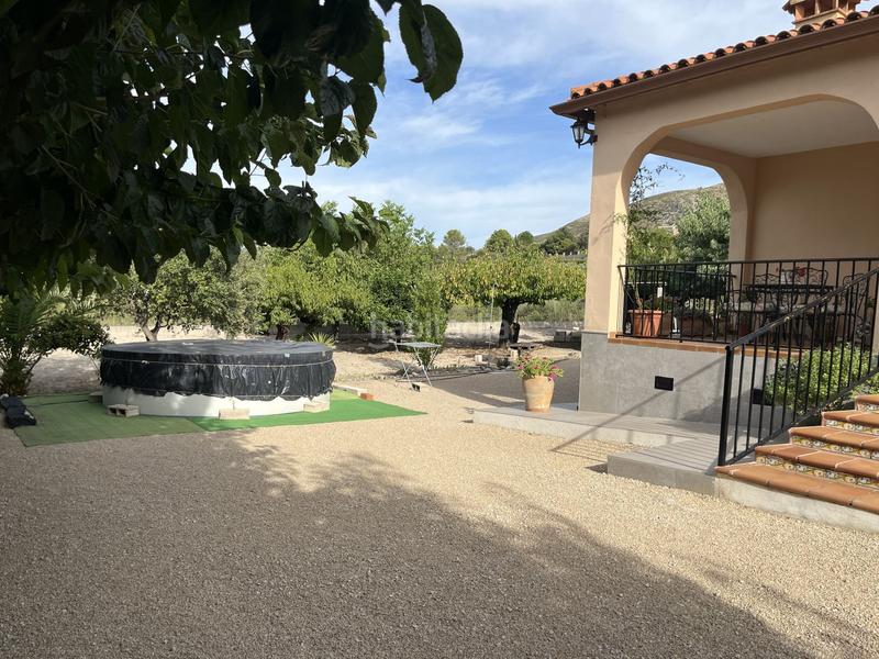 Foto 3153d9e6-c321-4f9f-aec4-24c452e62f99. House with heating in El Llombo Ontinyent