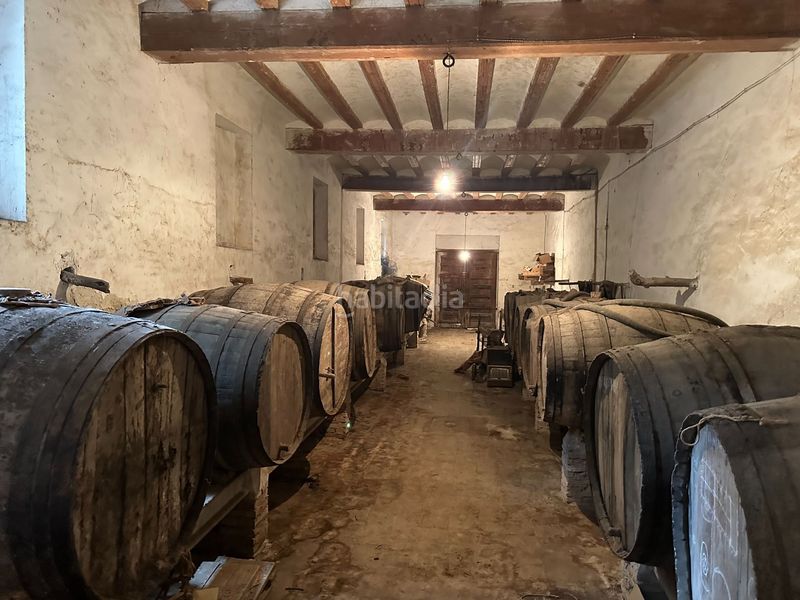 Foto bf2f96a7-4229-4983-951a-a322c59d5854. Finca rústica en Agullent