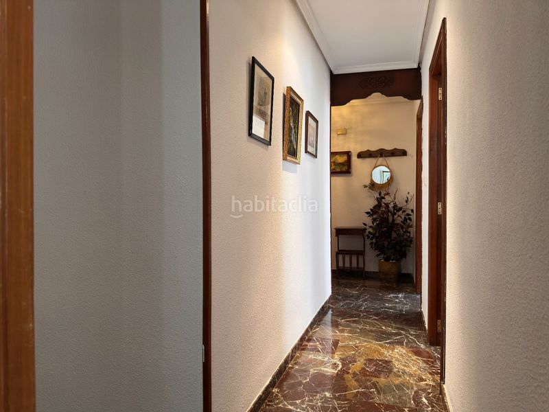 Foto cce3957c-e58a-4e30-b97e-763c16fd0040. Piso en Centro Ontinyent