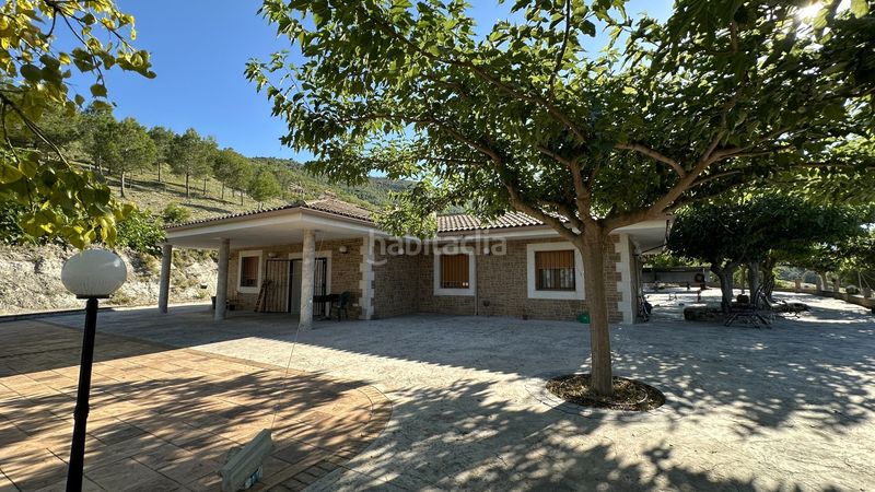 Foto bfb693f6-52b6-4576-b975-3172eba2dc95. Casa amb calefacció piscina a Aielo de Malferit