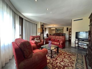 Etagenwohnung in Sant Josep-Zona Hospital