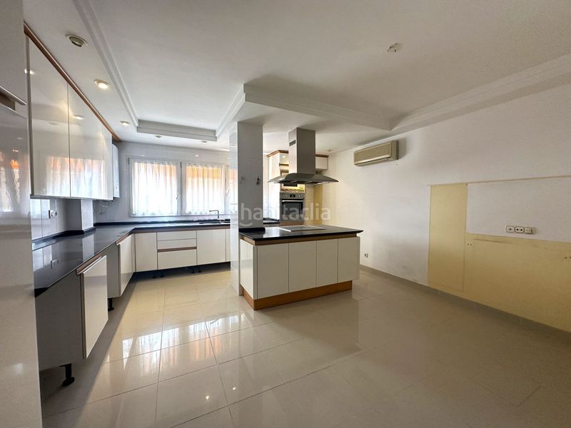 Foto 8f474ac4-6155-4336-ac51-88eedb2f692a. Flat with heating in Centro Ontinyent