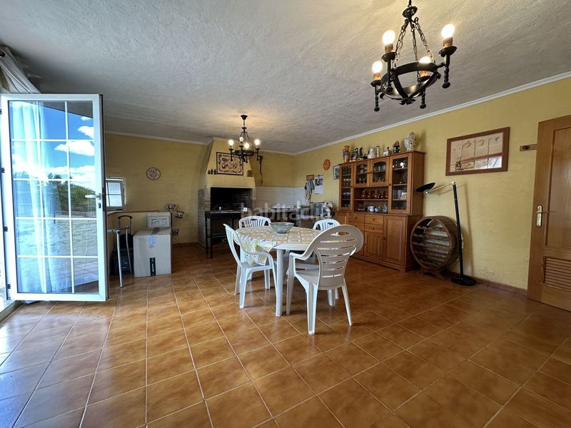 Foto 1c4256f6-e600-4554-85b6-015c470dfb12. Casa amb calefacció a Agullent