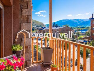 Apartament  Avinguda de catalunya. Apartament amb vistes a llívia