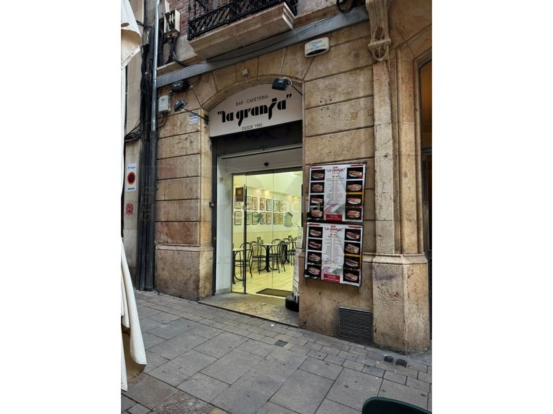 Foto a3034abf-0516-4137-a995-86b17b703ca2. Location local commercial dans Eixample Tarragona