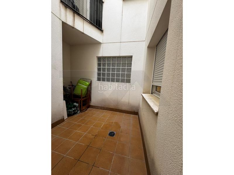 Foto 69bbd7c5-a6b0-440e-8dbb-c17e69c98f63. Planta baixa amb aparcament a Canonja (la)