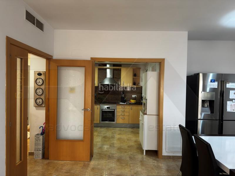 Foto e81be1bd-b0db-4701-b63f-bd094143736b. Planta baixa amb aparcament a Canonja (la)