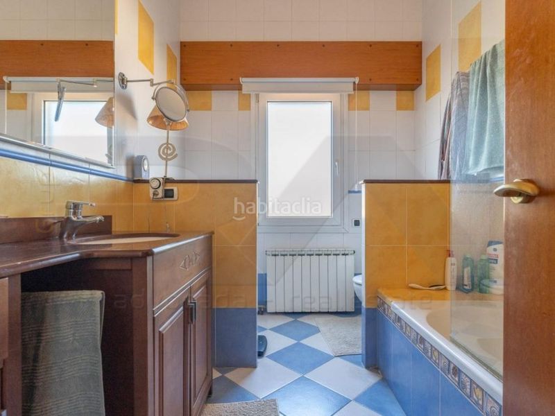 Foto 1ee9bd78-c39e-4f28-95ba-7a4f51ed70fe. Casa a calle via augusta 159 a Llevant Tarragona