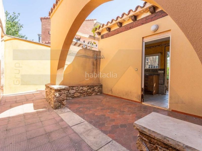 Foto 73ae04a3-a01a-426b-8c18-9e79a8162f41. Casa a calle via augusta 159 a Llevant Tarragona