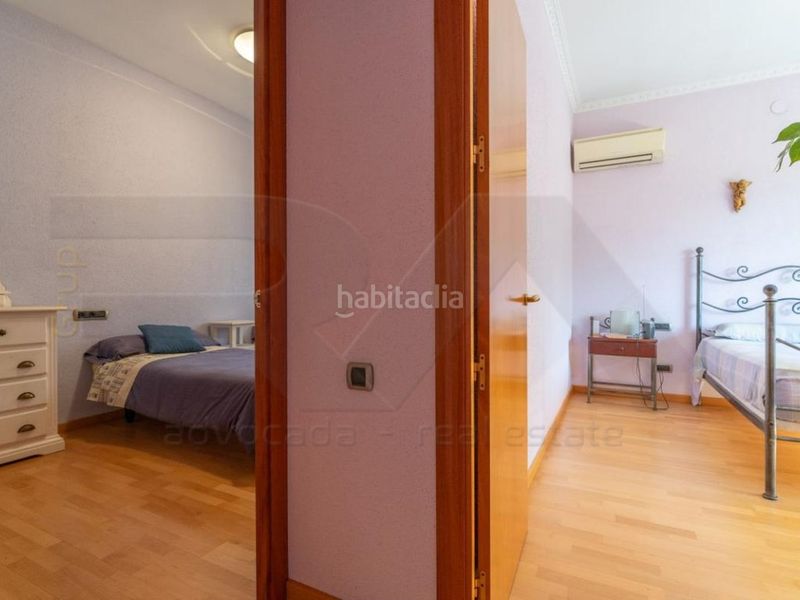 Foto b268bba8-ce5a-42ec-b2c7-e9b48a641235. Casa a calle via augusta 159 a Llevant Tarragona