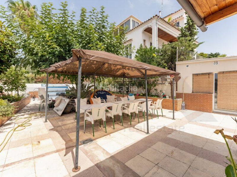 Foto 390a4d79-242d-40e8-9bd2-3951f84b4569. Casa amb aparcament a Llevant Tarragona