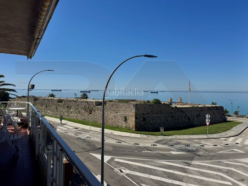 Foto c7dfa9fd-7200-4eff-a238-5866dbc43ed0. Casa amb aparcament a Llevant Tarragona